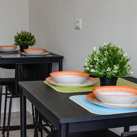 Pensión Mrbrown - Pincherle *