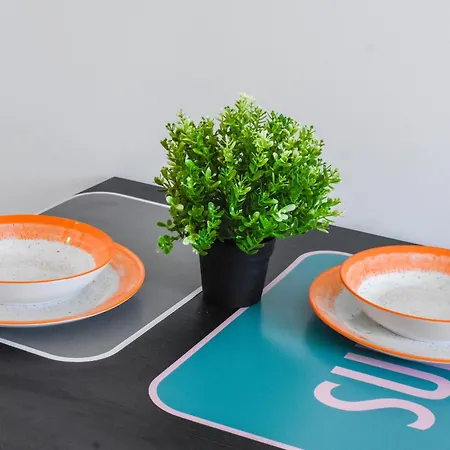 Mrbrown - Pincherle Pensjonat