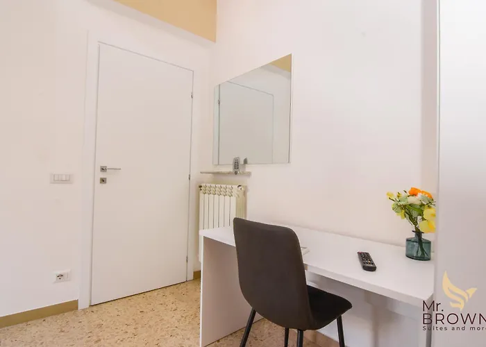 Mrbrown - Pincherle Affittacamere *